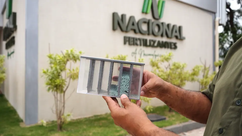 Material institucional da Nacional Fertilizantes
